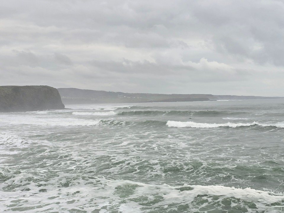 5ft with a light cross-offshore wind.  